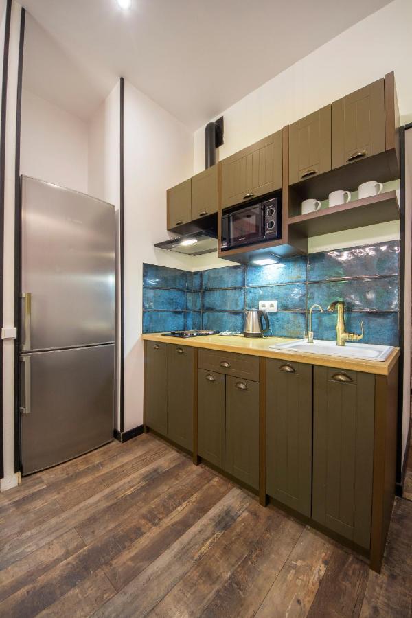 Self Check-In Apartments Near Landscape Alley Κίεβο Εξωτερικό φωτογραφία