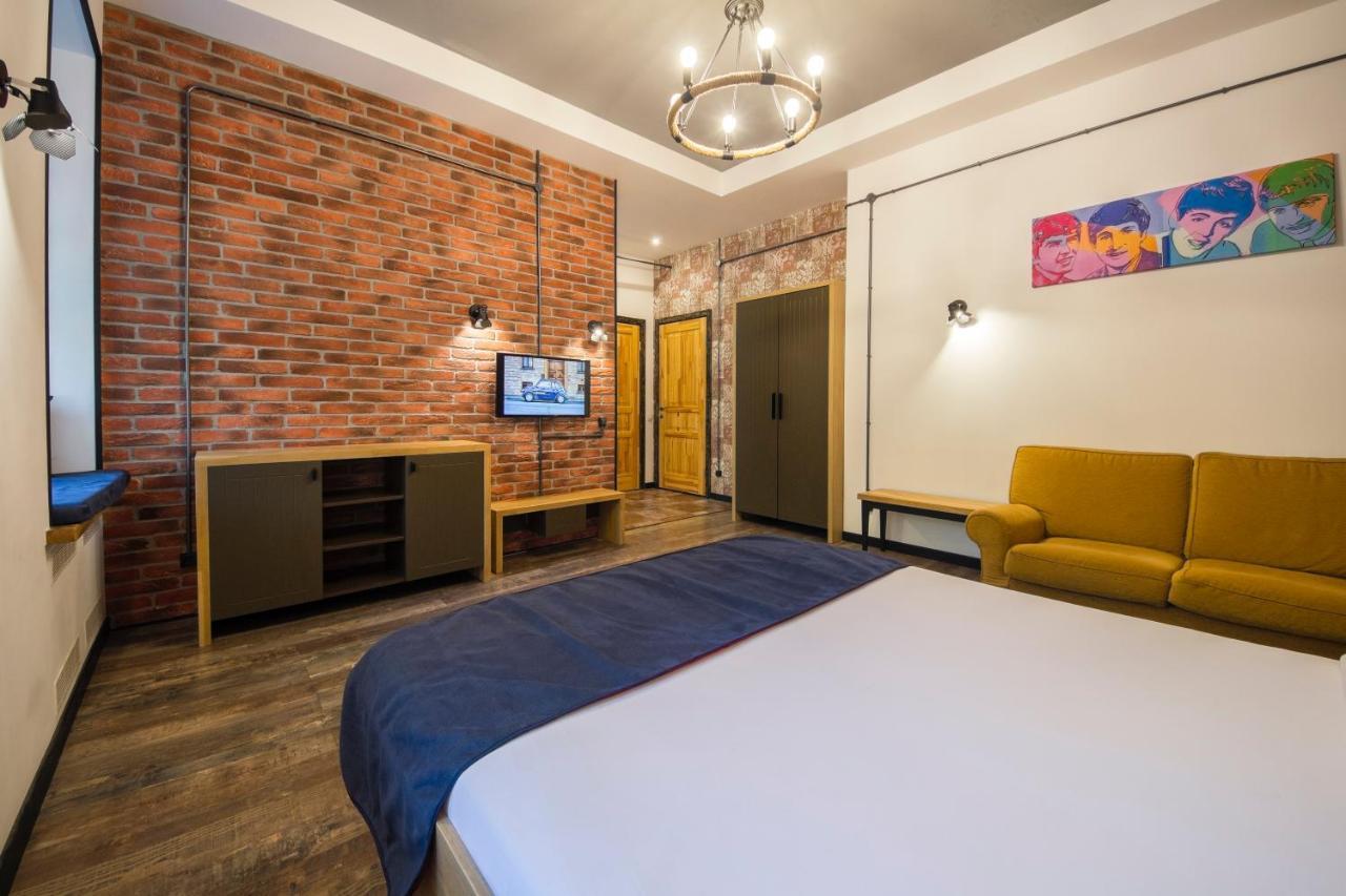 Self Check-In Apartments Near Landscape Alley Κίεβο Εξωτερικό φωτογραφία