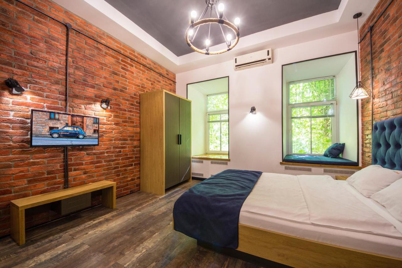 Self Check-In Apartments Near Landscape Alley Κίεβο Εξωτερικό φωτογραφία
