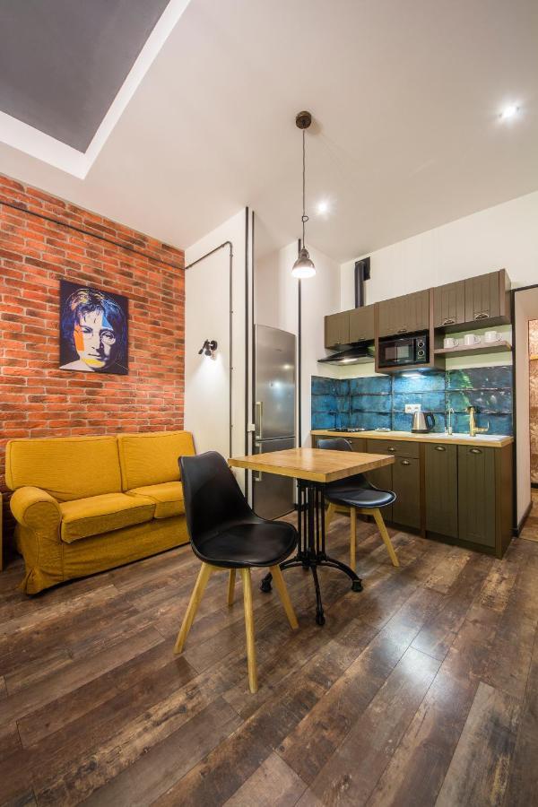 Self Check-In Apartments Near Landscape Alley Κίεβο Εξωτερικό φωτογραφία